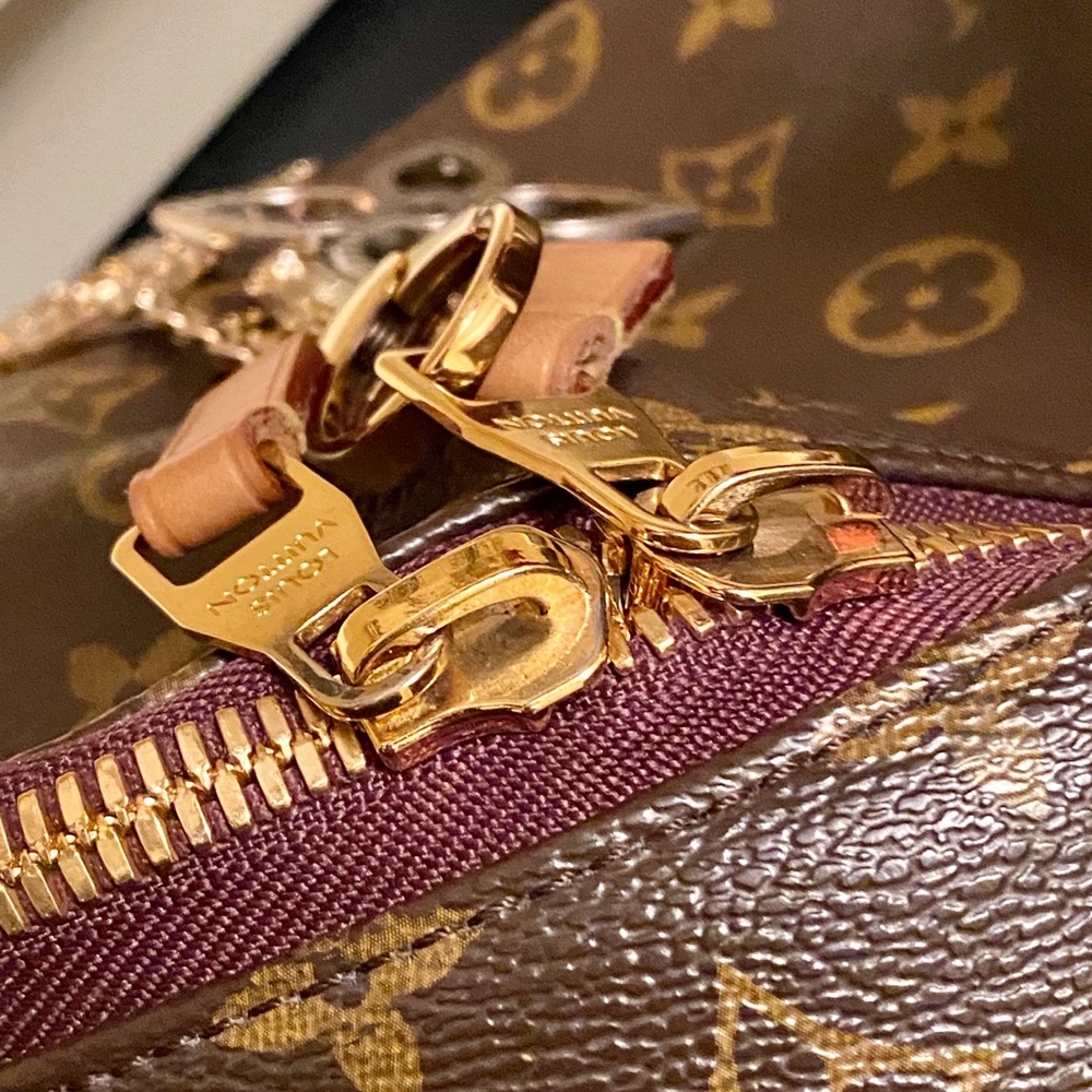 Authentic Louis Vuitton Sully - Picture 5 of 15